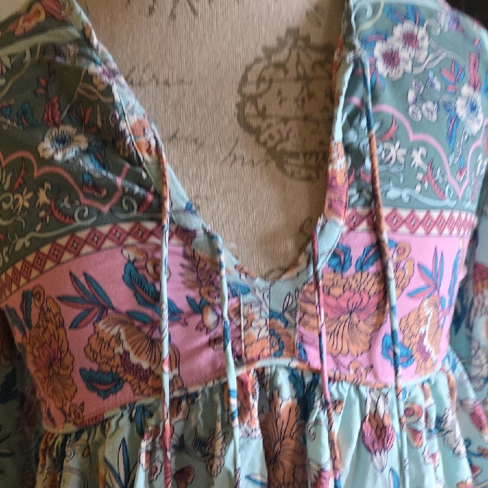 R. Vivimos Gorgeous Revolve Floral Bohemian Summer Dress in Blue and Pink - Picture 4 of 8